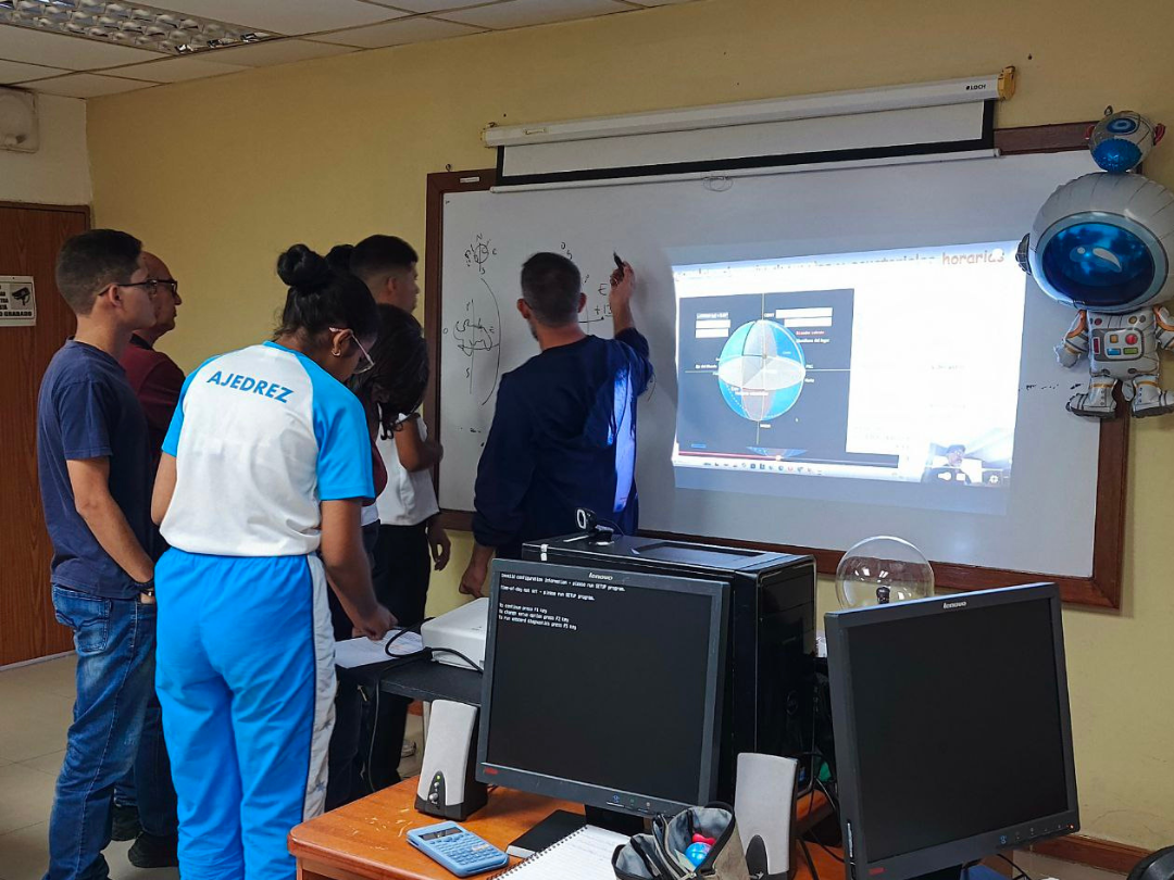 Fundacite Sucre impulsa la formación en astronomía rumbo a la III Fase de las Olimpiadas Venezolanas.