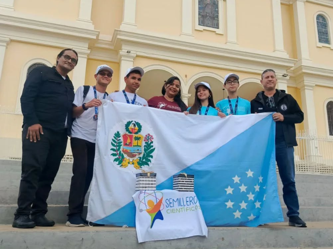 Gran Misión Ciencia, Tecnología e Innovación “Dr. Humberto Fernández-Morán” recibe con orgullo a los jóvenes triunfadores de las Olimpiadas de Robótica Creativa 2025
