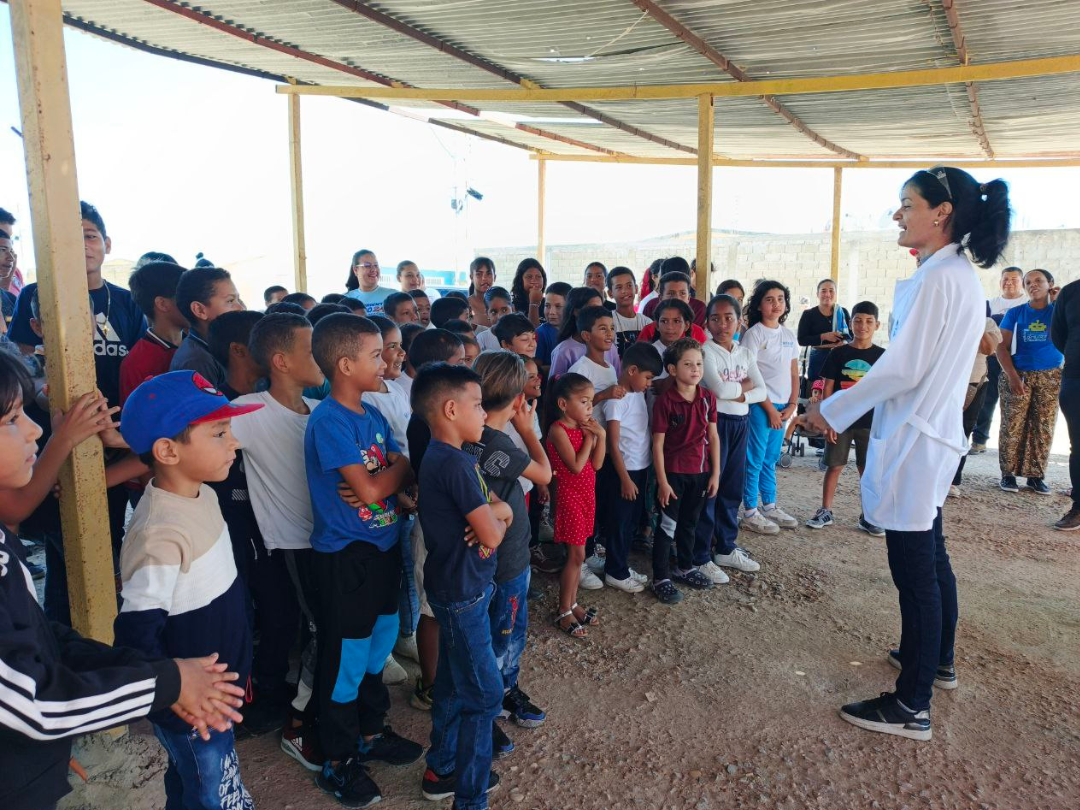 100 niños de El Peñón conocen la ciencia y la tecnología divertida a través de Semilleros Científicos de Fundacite Sucre