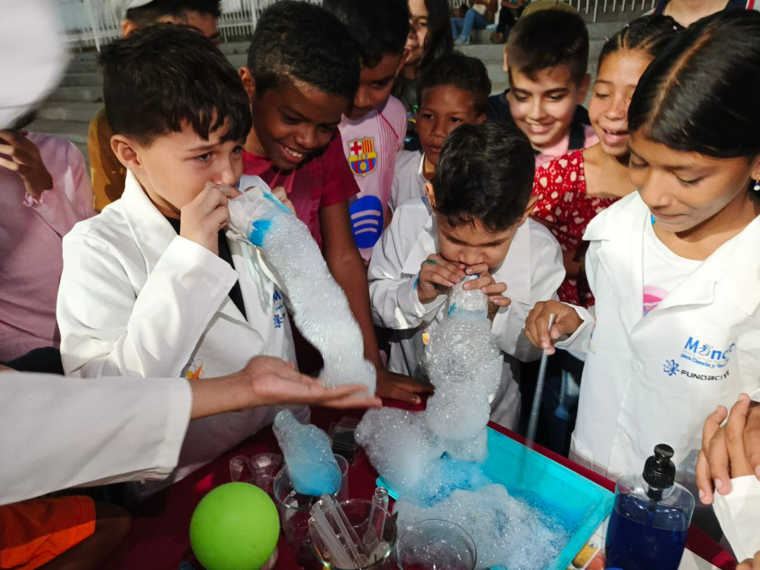 Semilleros Científicos despierta vocaciones tempranas en el Centro Histórico