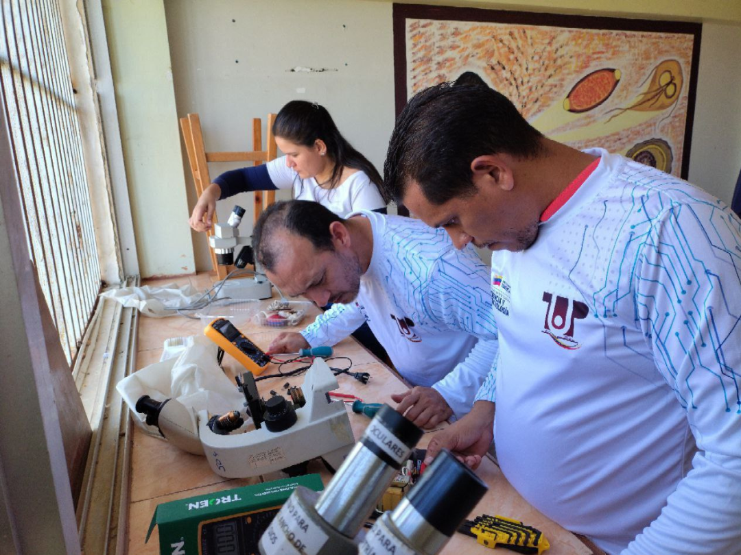Cayapa Heroica recupera operatividad científica del Laboratorio de Biología I de la UDO Sucre