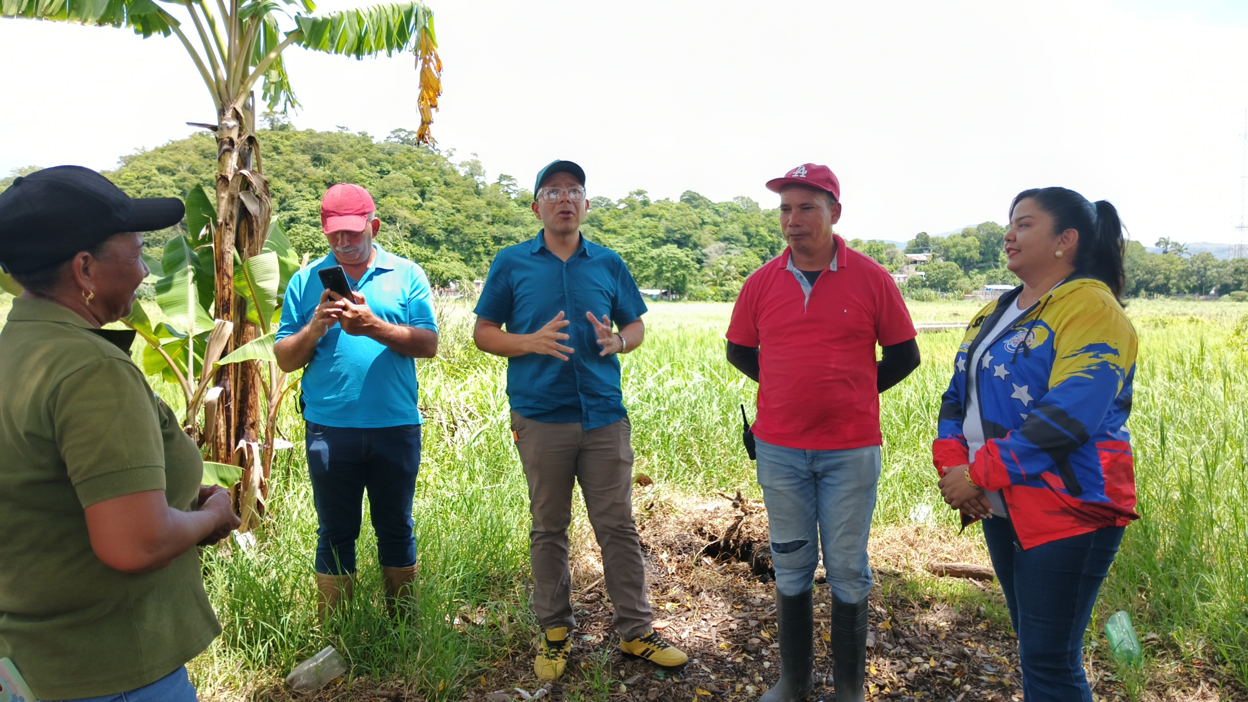 Fundacite Sucre acompaña a productores de café y caña de azúcar en el municipio Montes