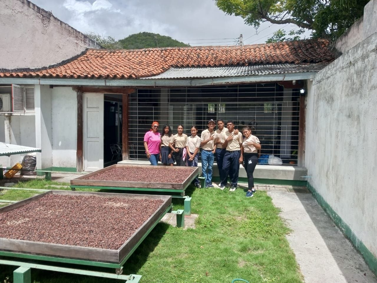 Alianza Científico-Campesina impulsa formación de estudiantes de la Península de Paria en cacao y chocolate